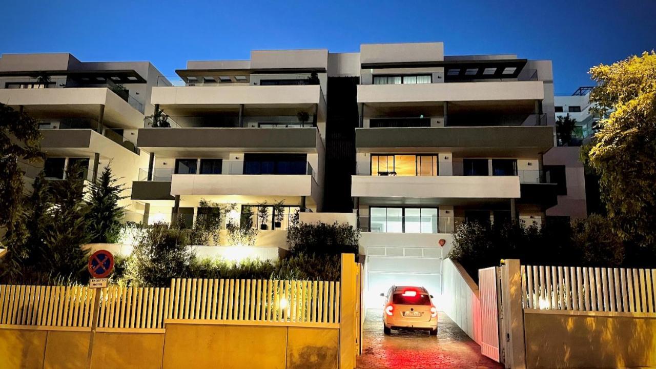 Estepona Place - Spacious Family City Apartment ภายนอก รูปภาพ